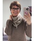 Simple By Bystrikk Bundle (genser & trekantskjerf)